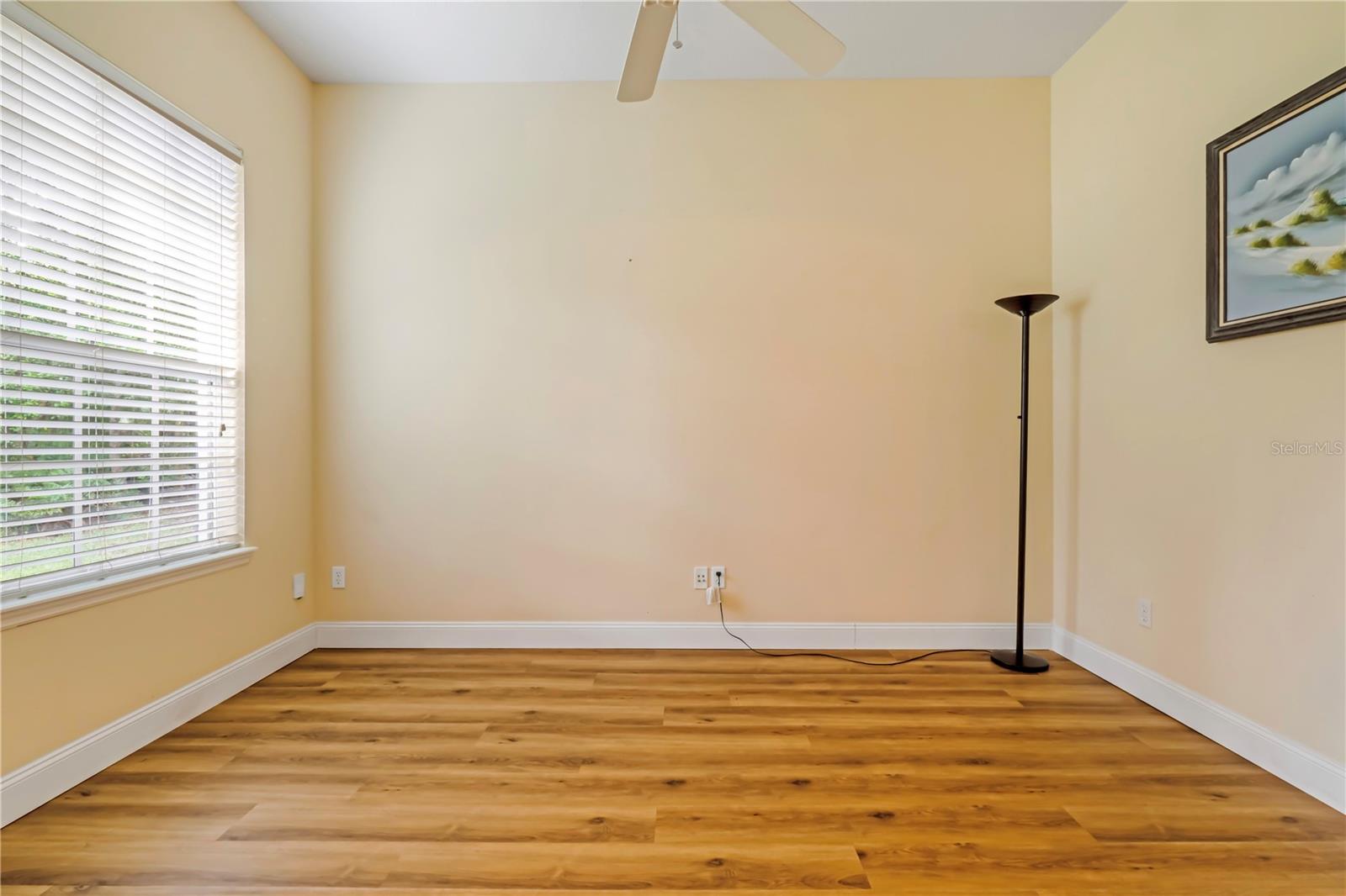 DELAND MANOR - Residential