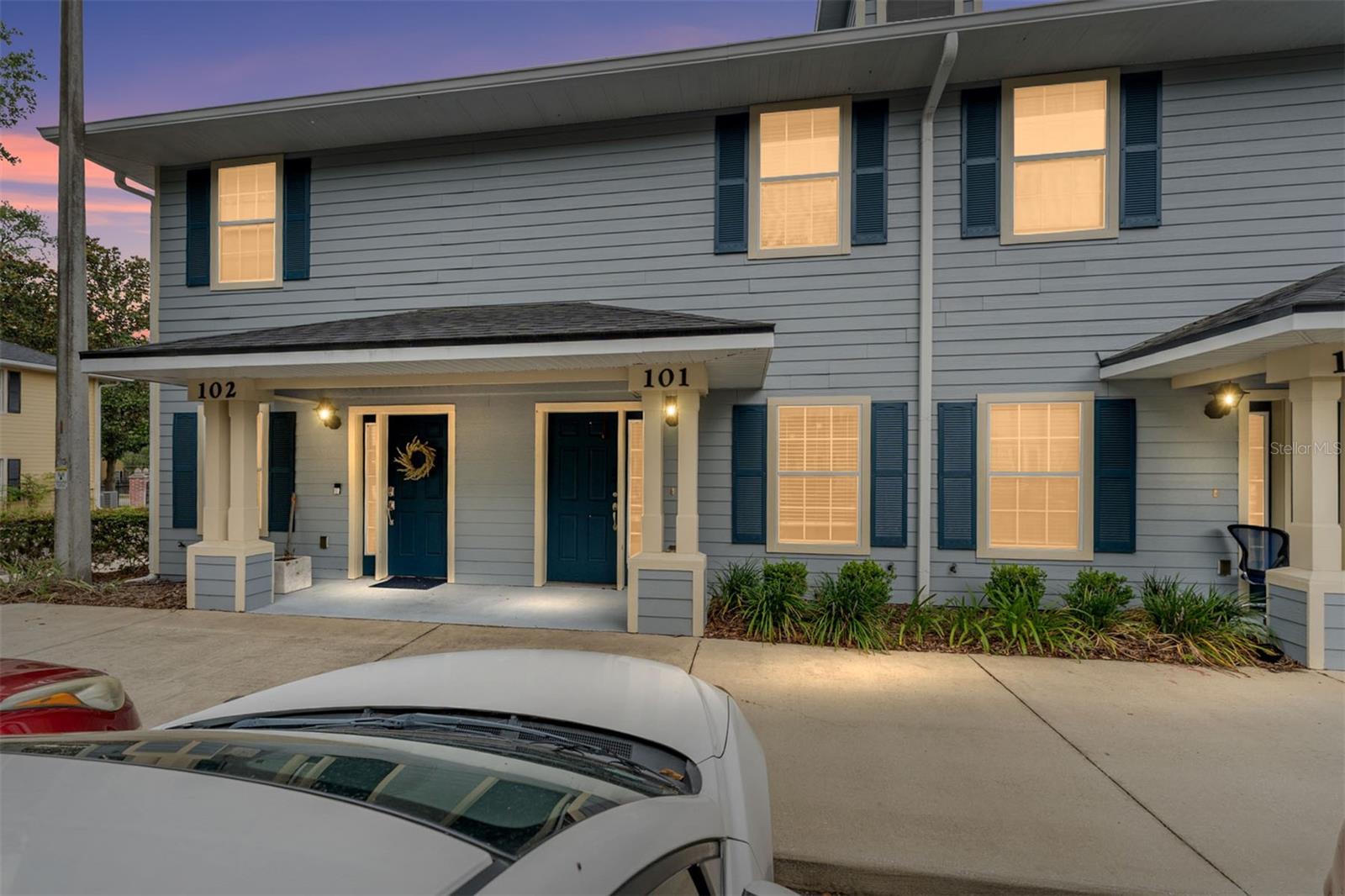 CHASE HOLLOW CONDO - Residential