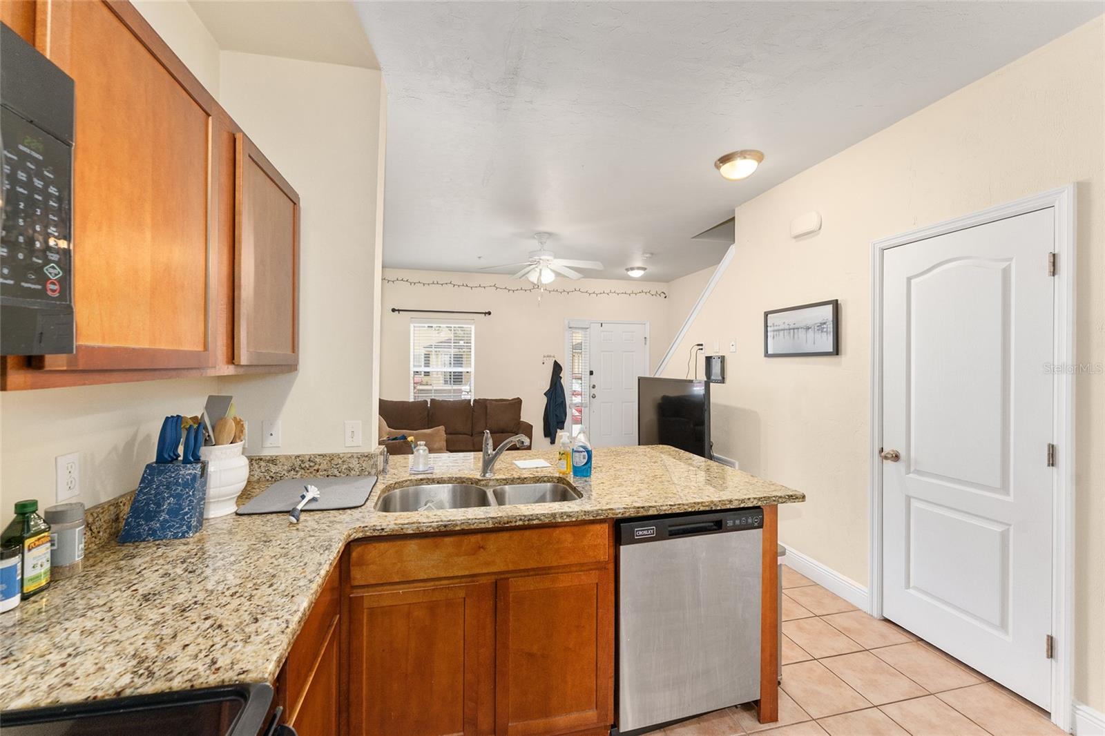 CHASE HOLLOW CONDO - Residential