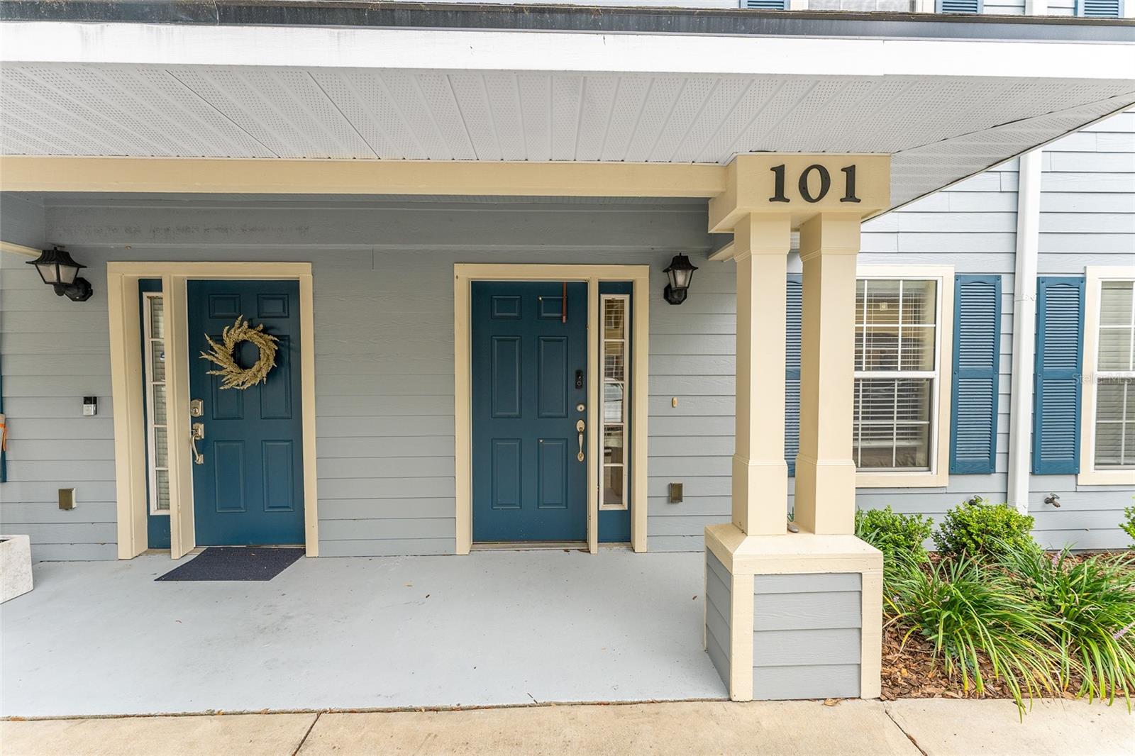 CHASE HOLLOW CONDO - Residential