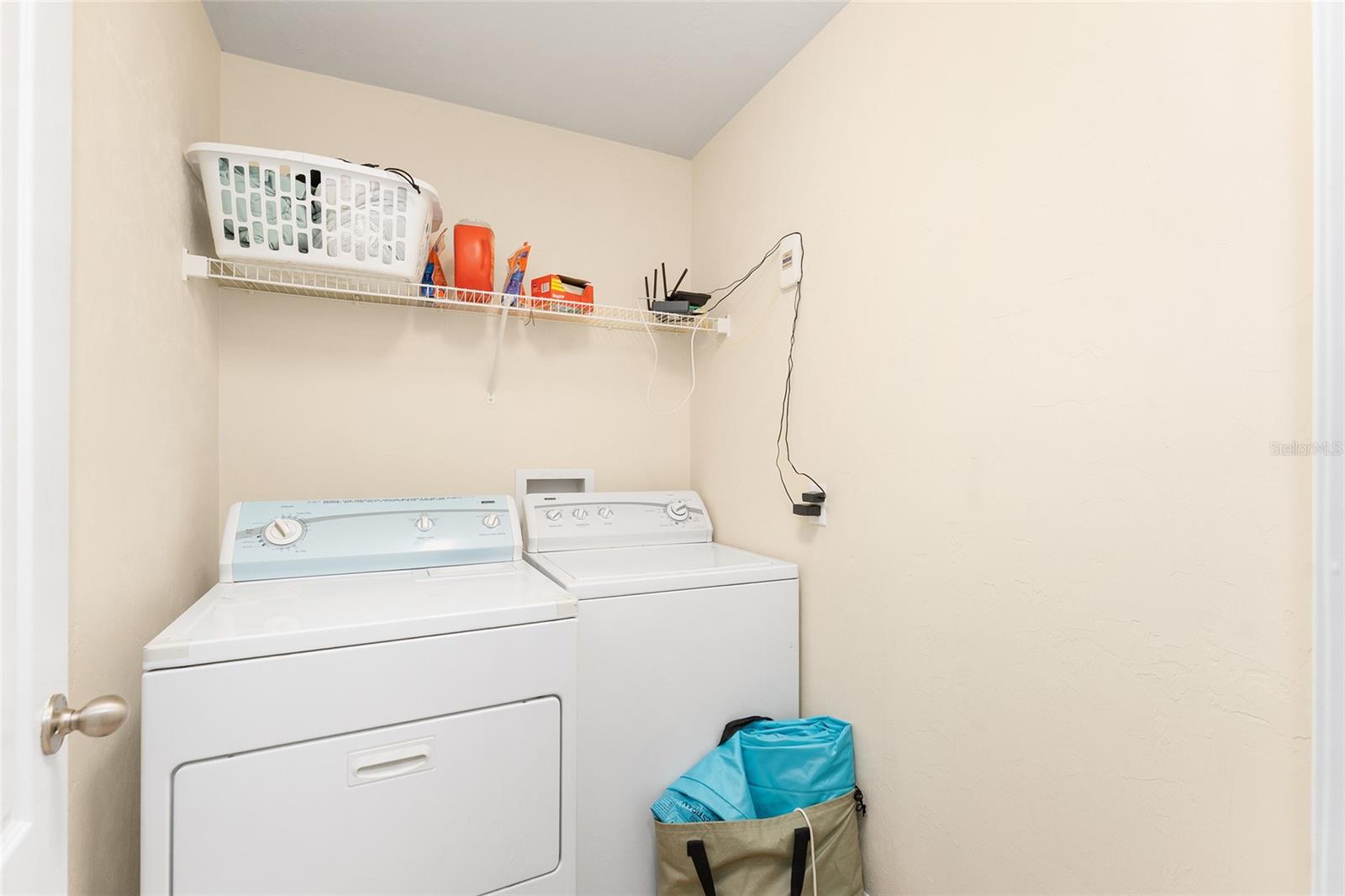 CHASE HOLLOW CONDO - Residential