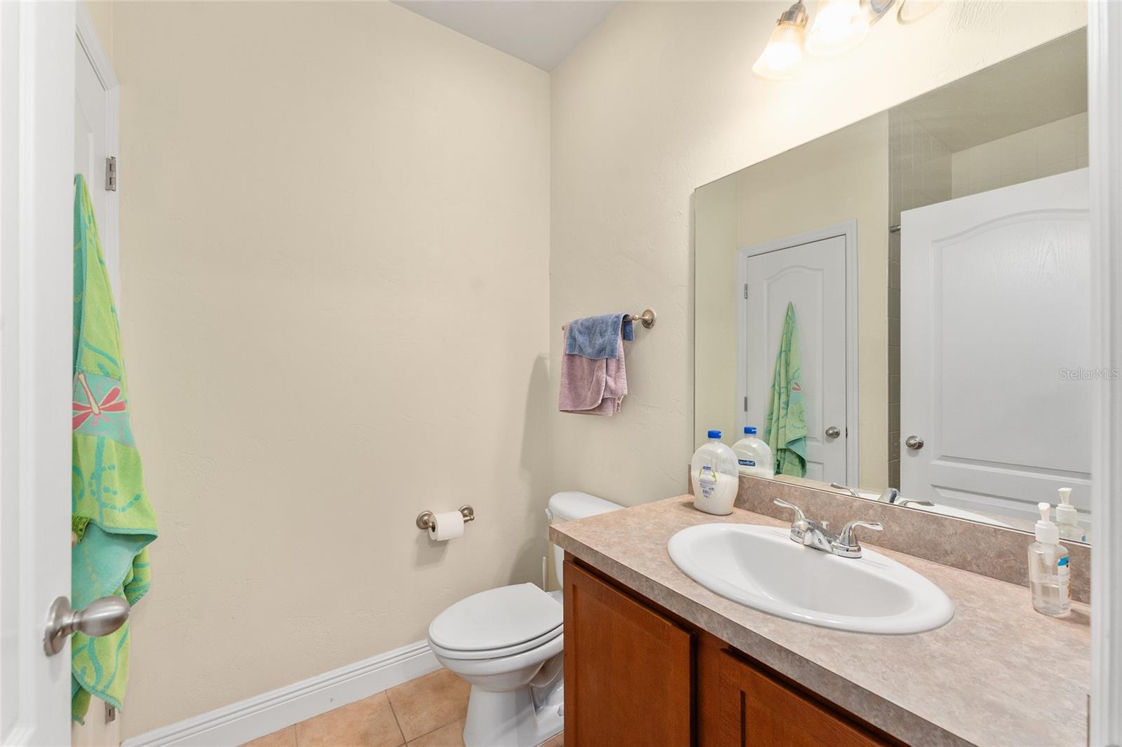 CHASE HOLLOW CONDO - Residential