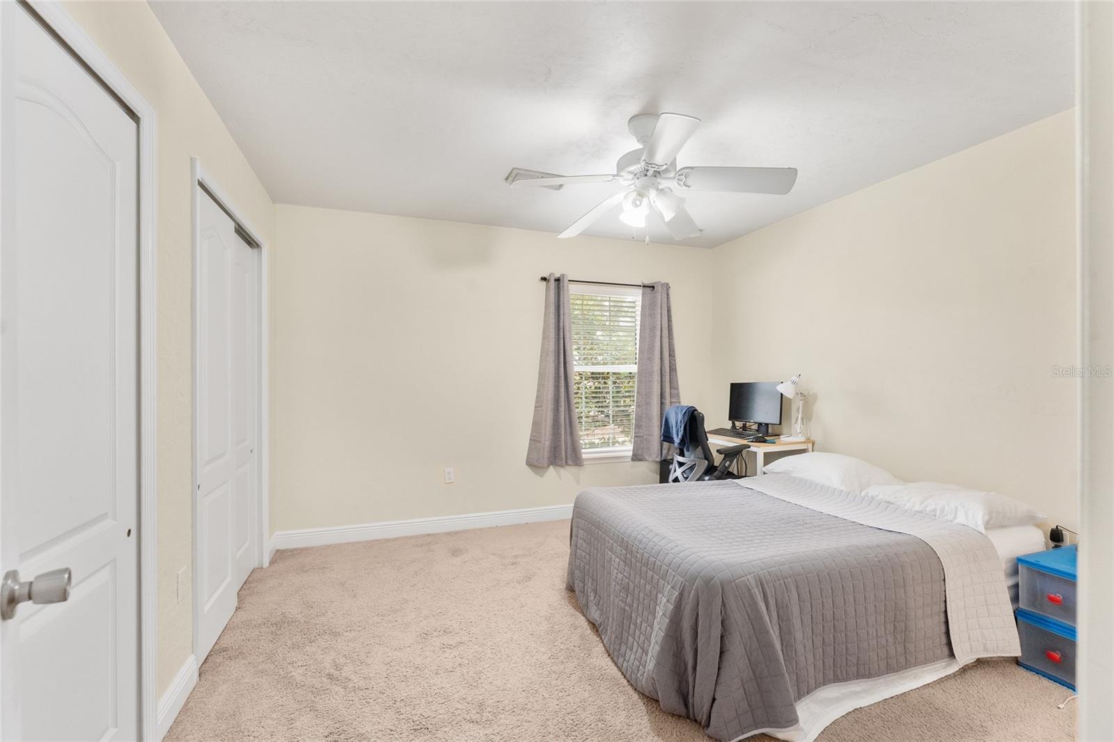 CHASE HOLLOW CONDO - Residential