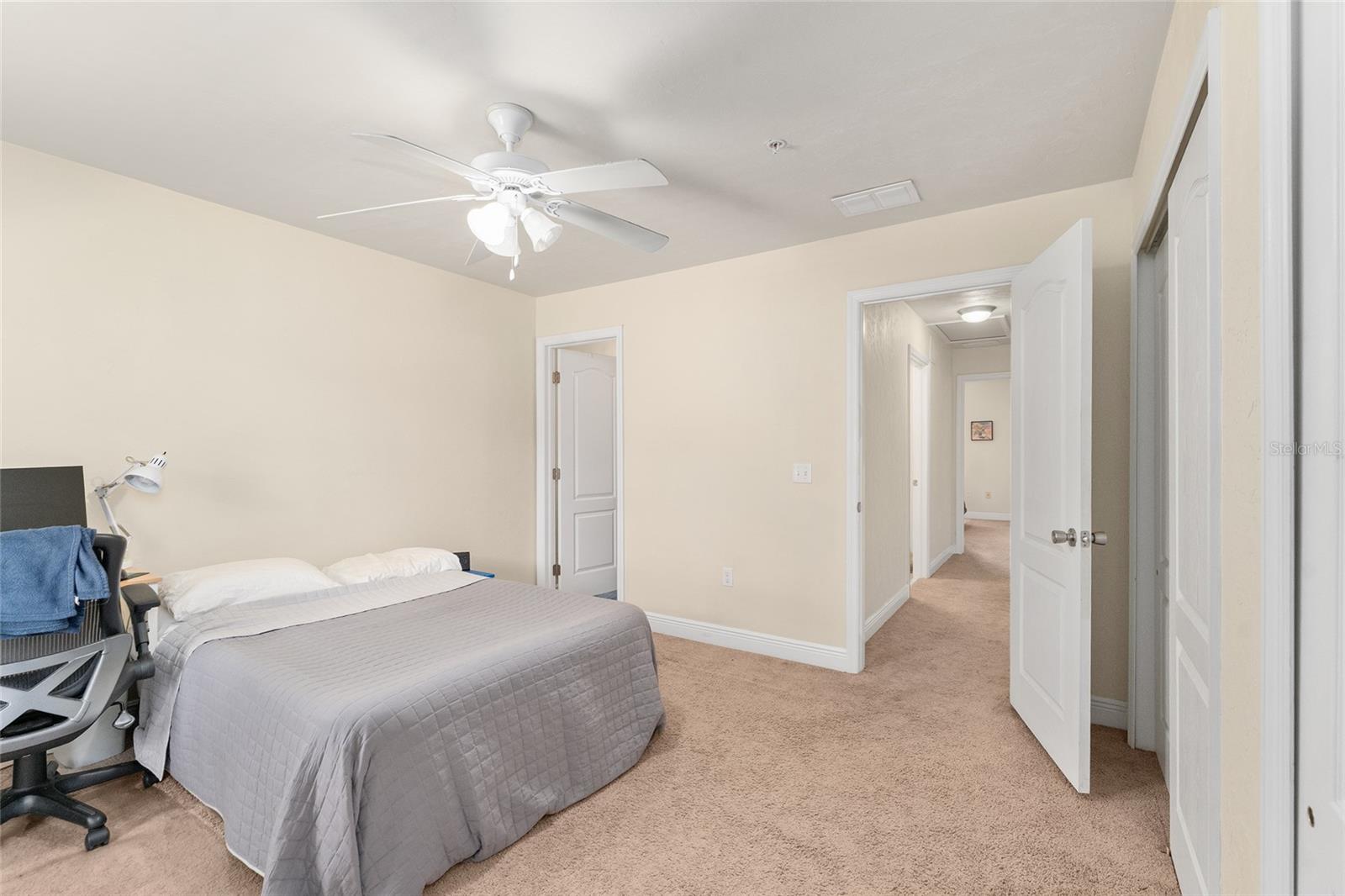CHASE HOLLOW CONDO - Residential