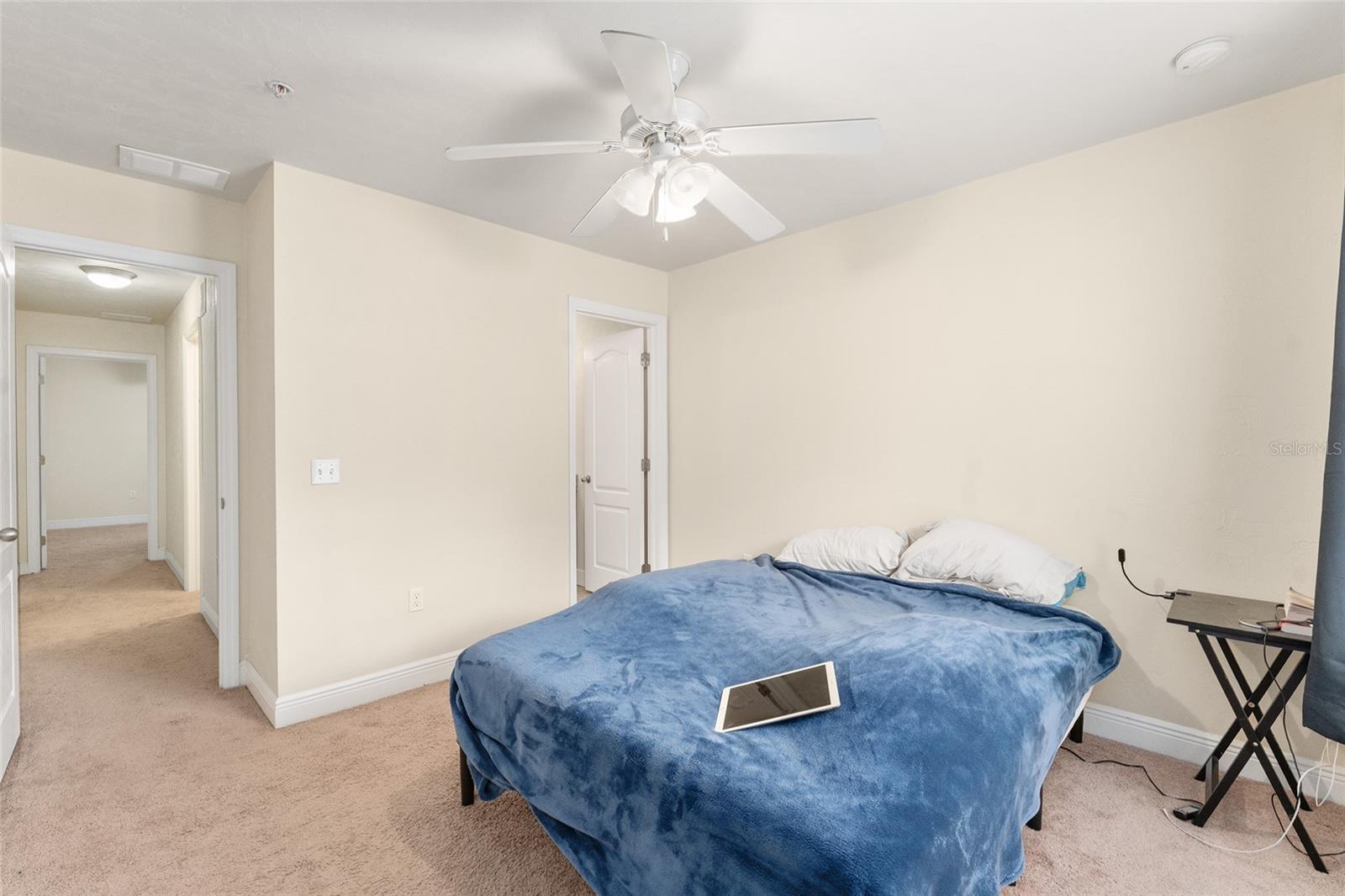 CHASE HOLLOW CONDO - Residential