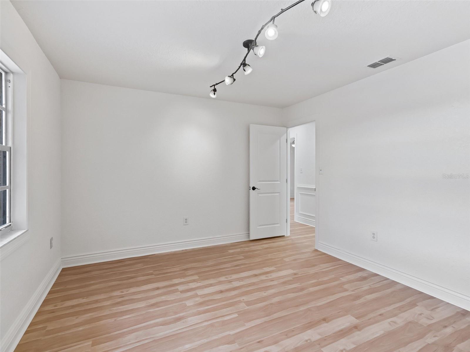JOHNSON WALLACE E JR - Residential