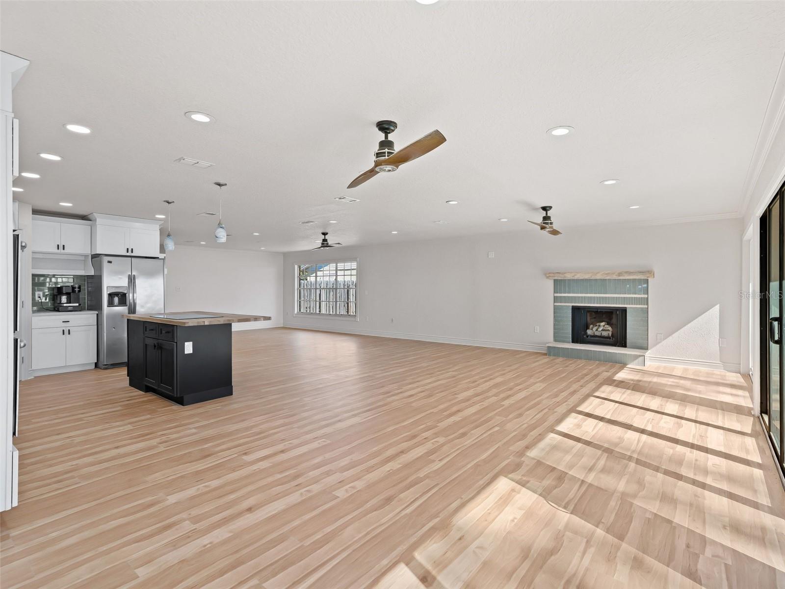 JOHNSON WALLACE E JR - Residential