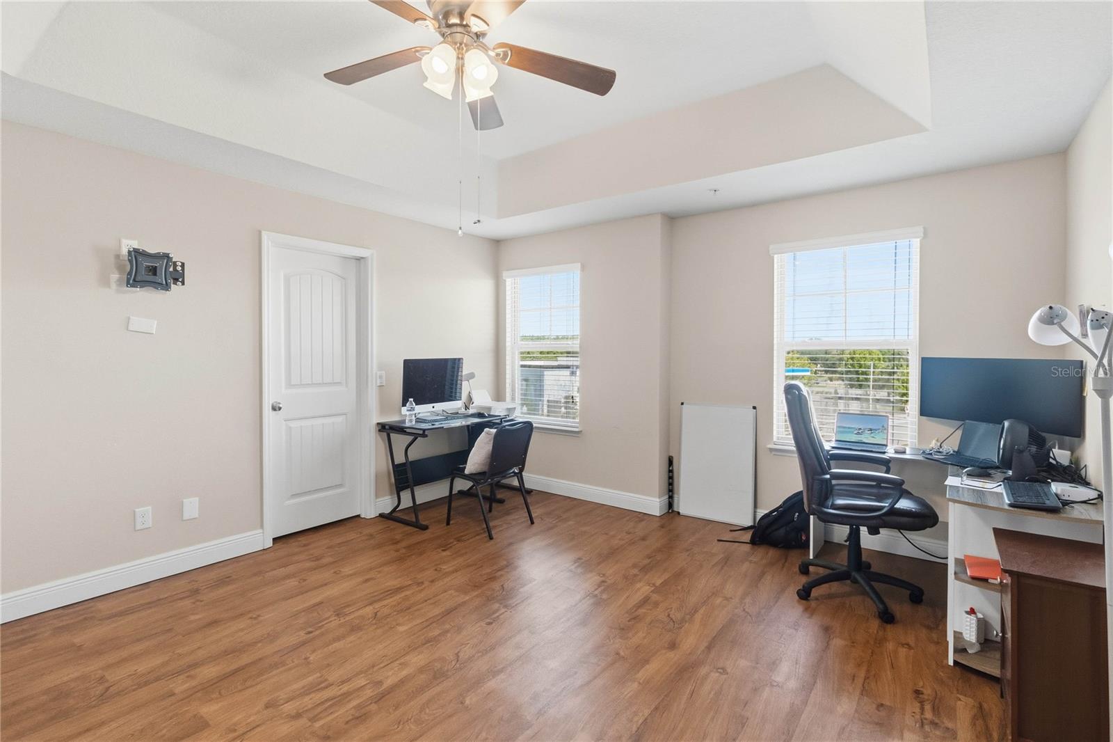 OVERLOOK/EAST PARK - Residential
