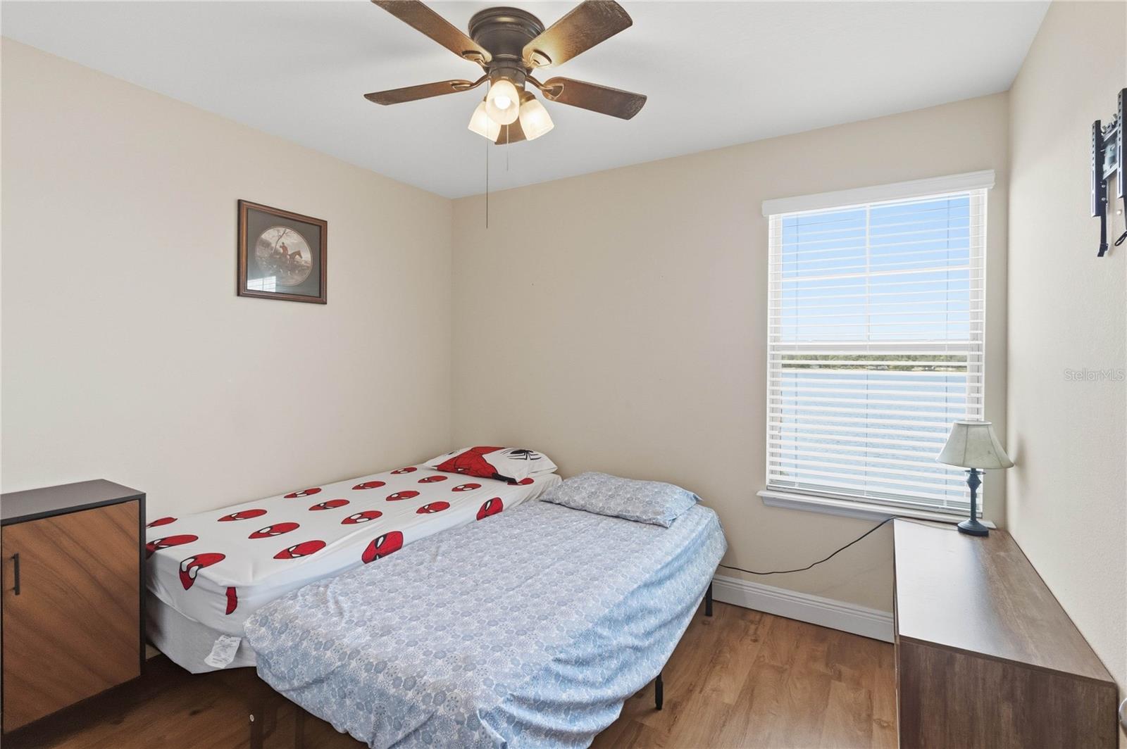 OVERLOOK/EAST PARK - Residential
