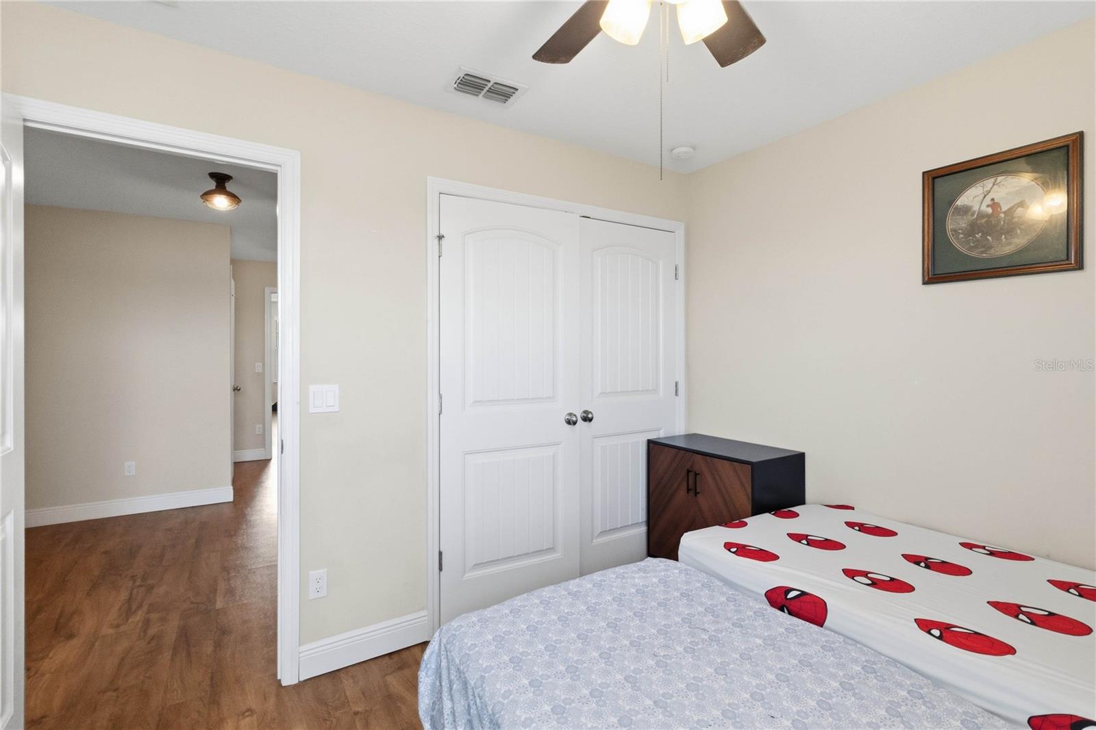 OVERLOOK/EAST PARK - Residential
