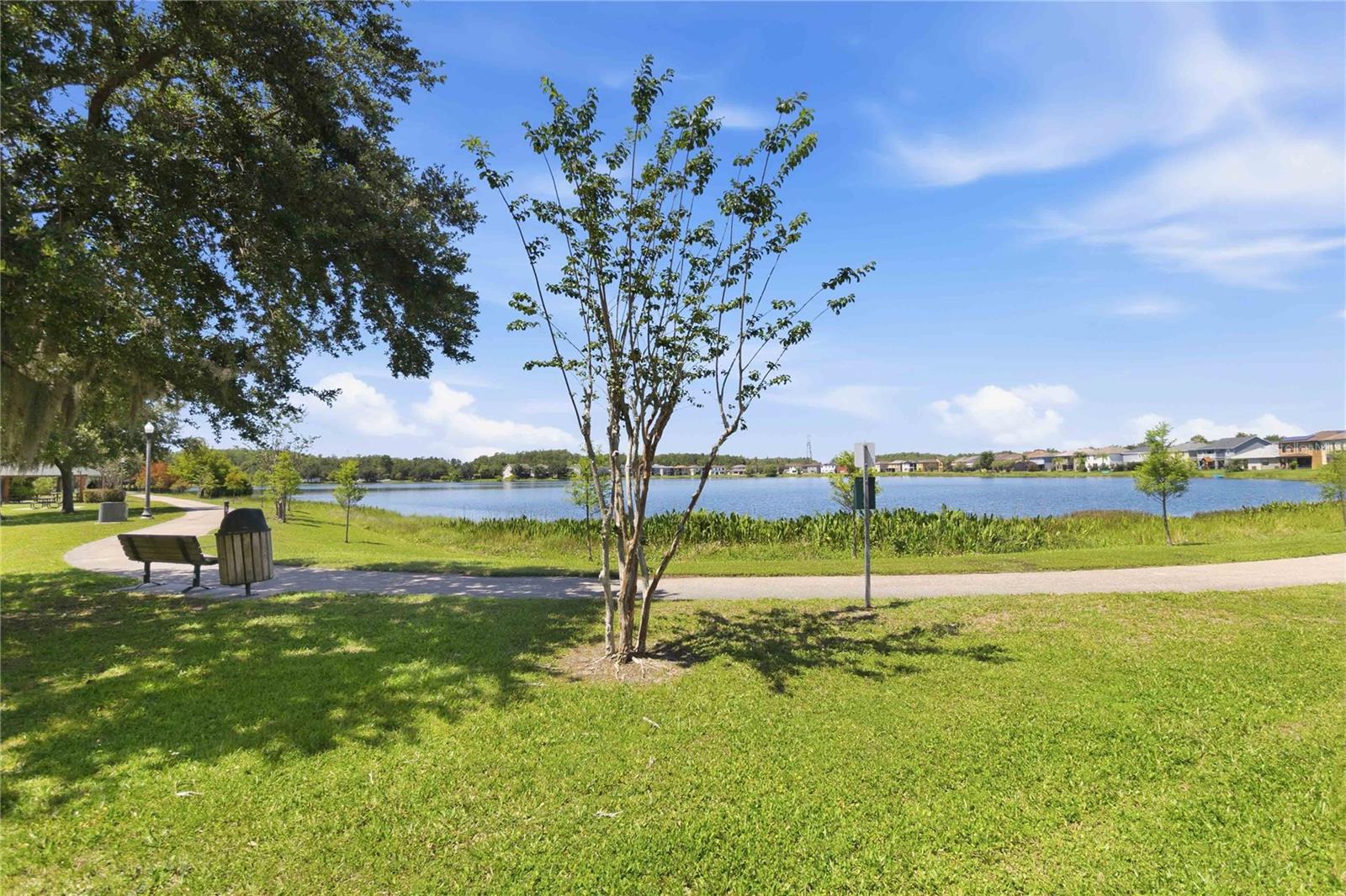 OVERLOOK/EAST PARK - Residential