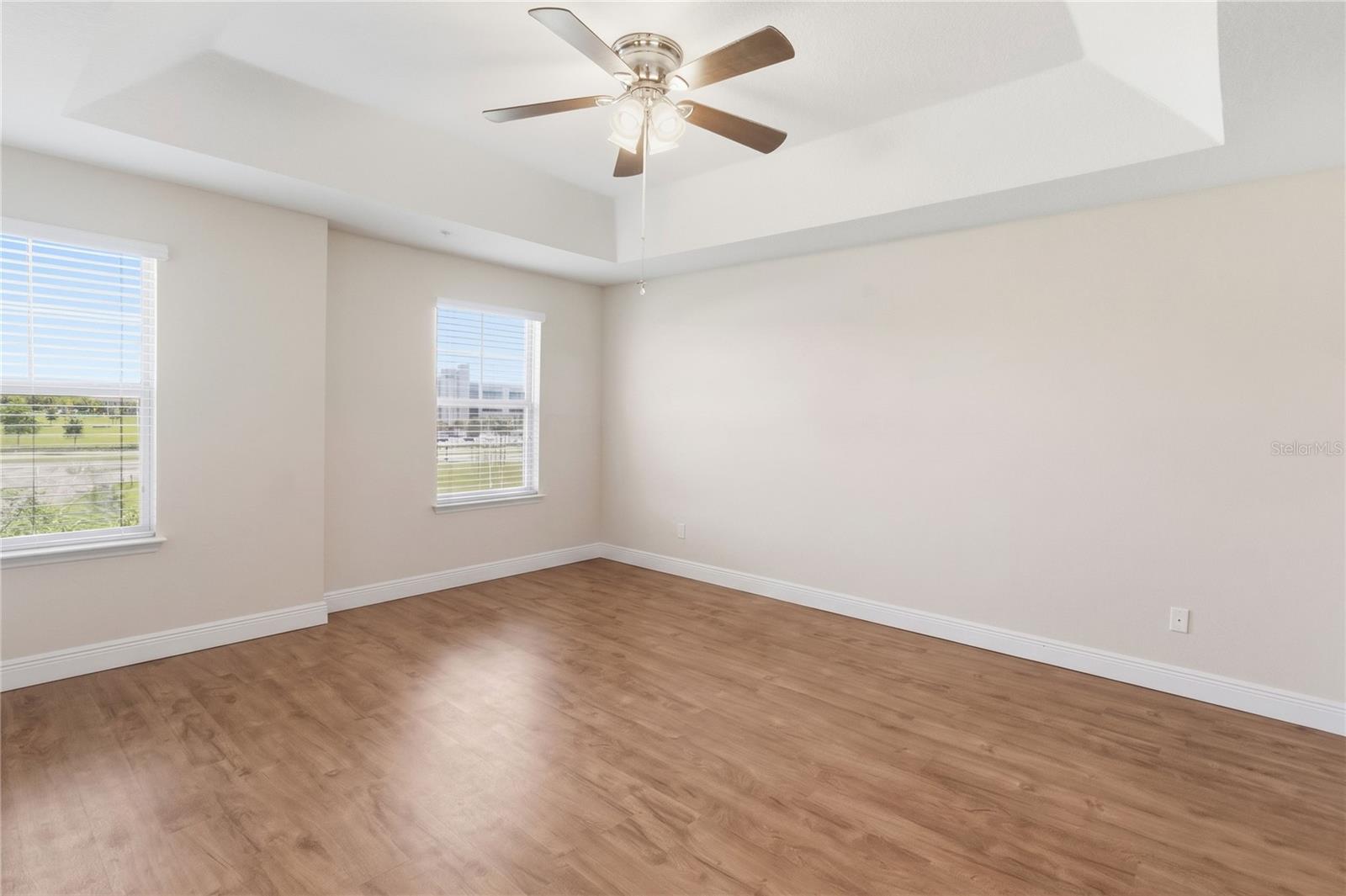 OVERLOOK/EAST PARK - Residential