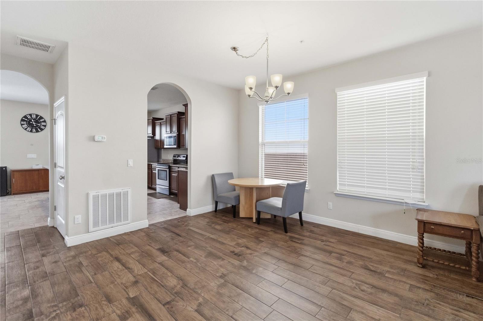 OVERLOOK/EAST PARK - Residential