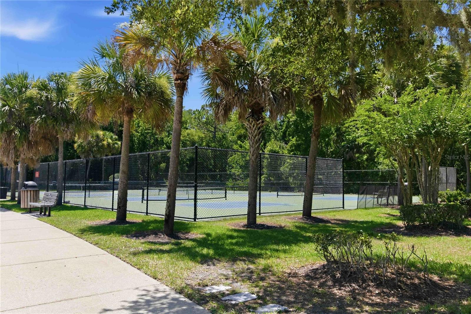 OVERLOOK/EAST PARK - Residential