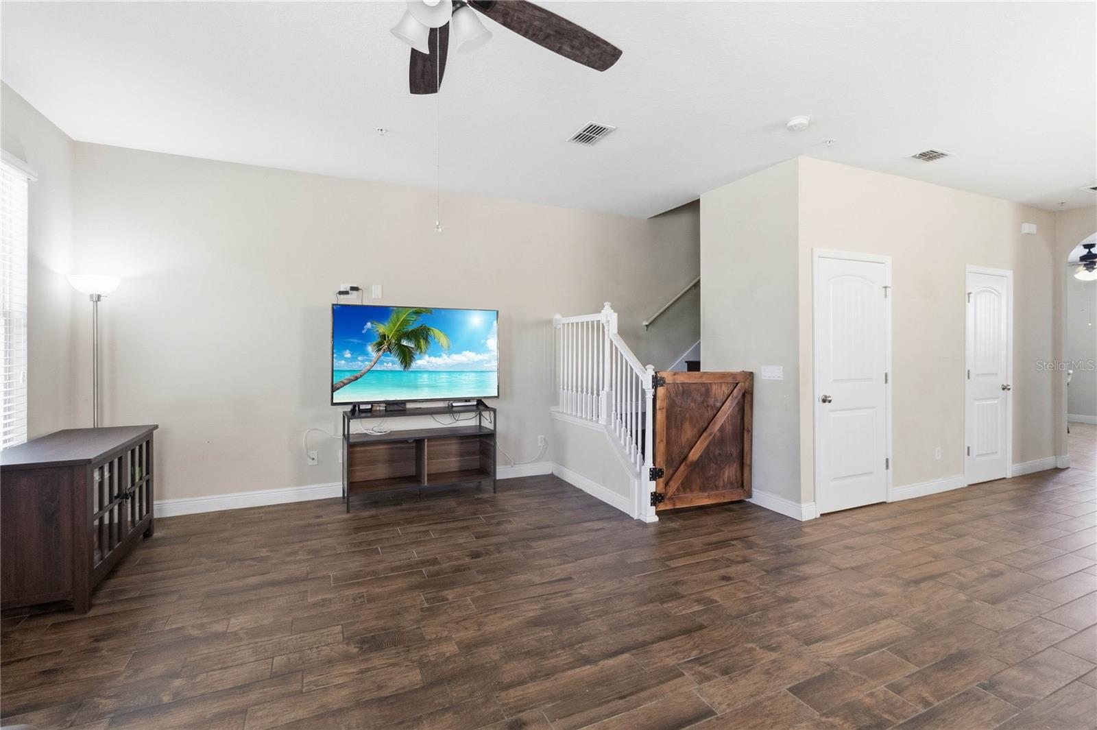 OVERLOOK/EAST PARK - Residential