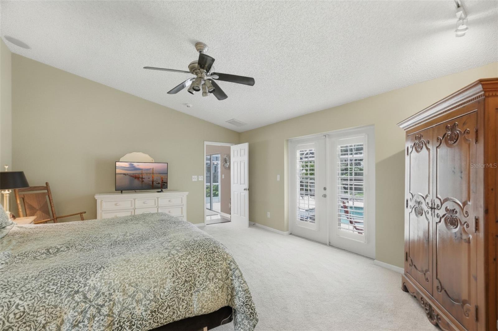 PINELLAS GROVES - Residential