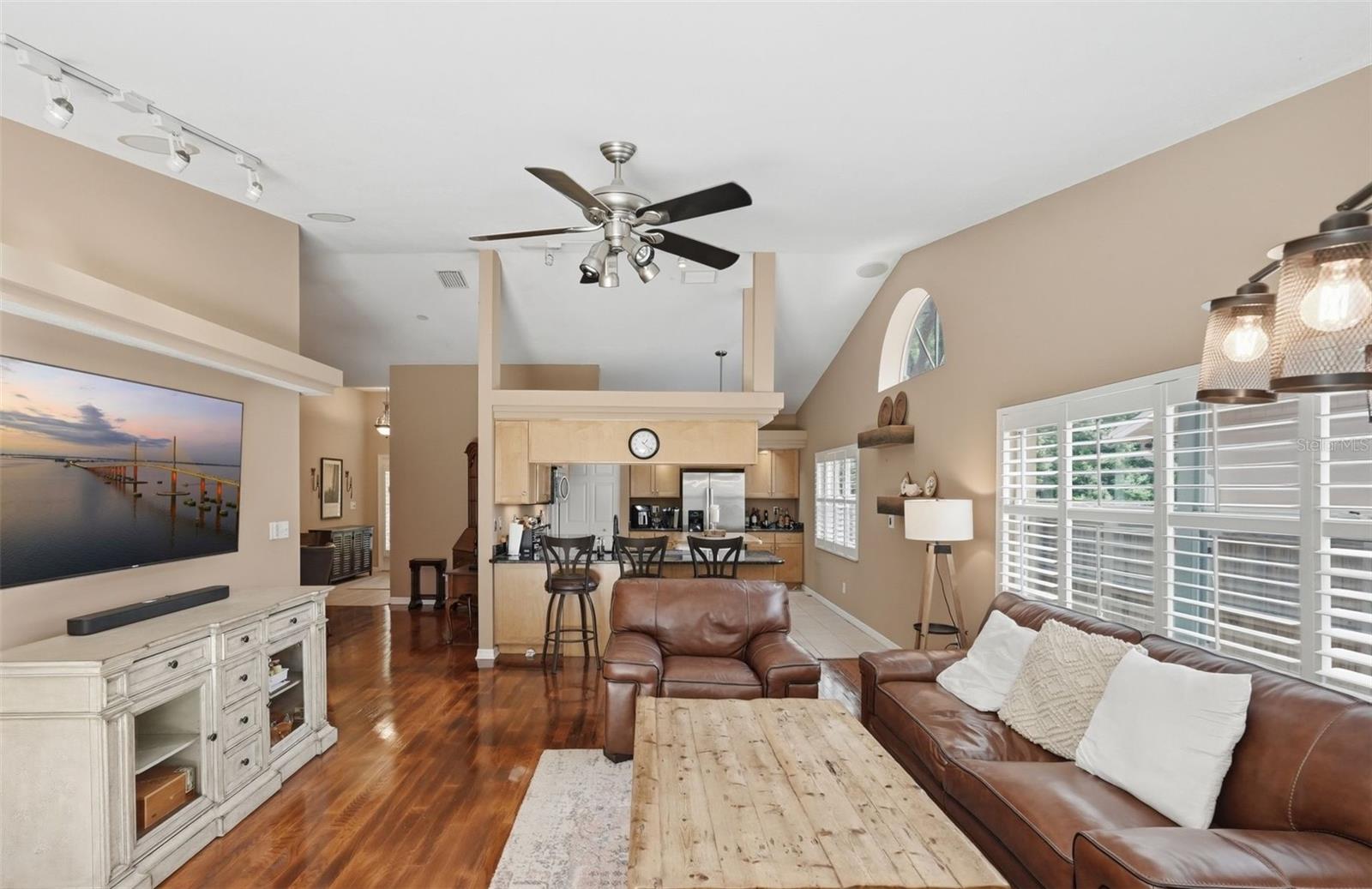 PINELLAS GROVES - Residential