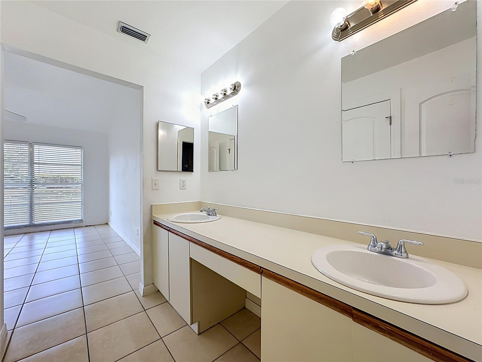 MEADOW LAKES EAST - Residential