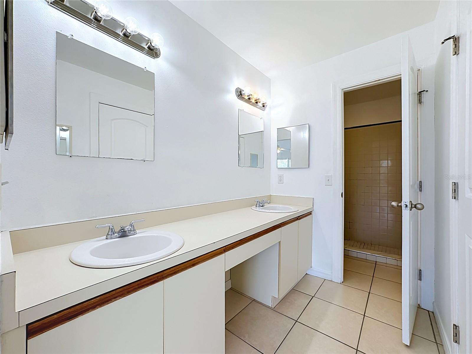MEADOW LAKES EAST - Residential