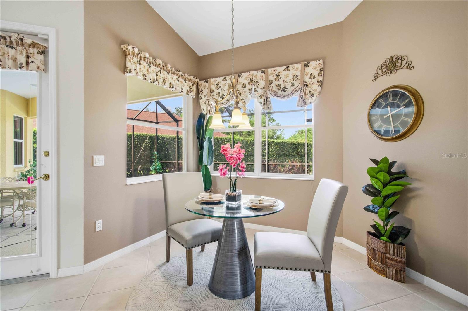 ANCIENT OAKS UNIT ONE - Residential