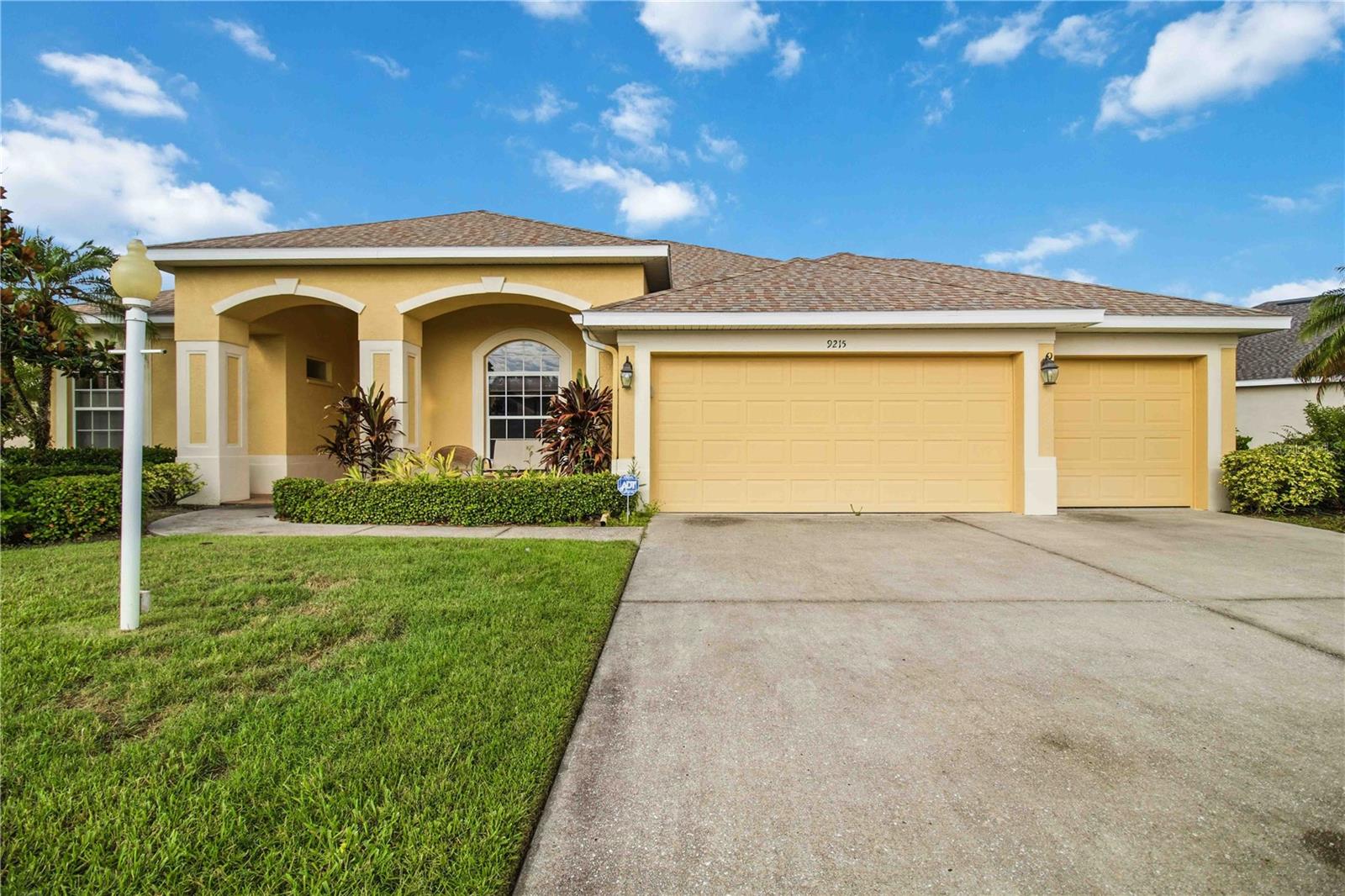 ANCIENT OAKS UNIT ONE - Residential