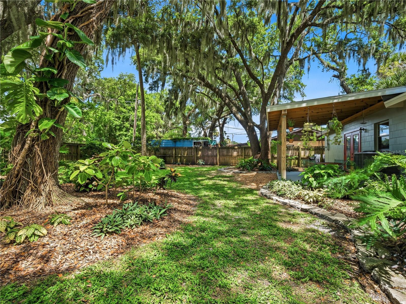 FLORIDA SHORES 01 - Residential