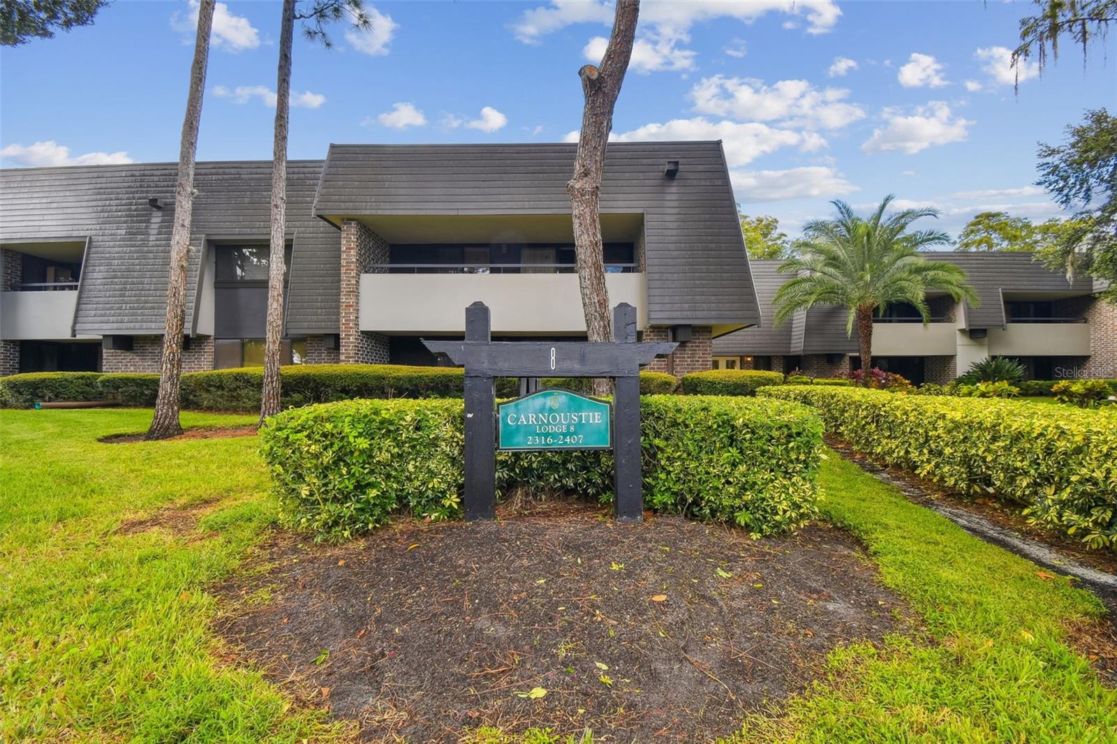 One Bedroom “B” Unit-ENJOY GORGEOUS VIEWS OF THEISLAND'S 18TH FAIRWAY!   Easy ground floor entry with a very bright and cheerful interior. This condo has been UPDATED TO THE CURRENT RENTAL POOL STANDARDS.  Conveniently located near the Island Clubhouse- Turnberry Pub, Island swimming pool and hot tub. This One bedroom/One bath condo is the perfect place to escape to. Open dining/living room area flows into the large kitchen. King pillow-top bed in the bedroom and Queen sleeper sofa in living room for guests. Sliding glass doors in the living room and off the bedroom brings the outside in! Even ground floor laundry room. Easy access to all the Resort's amenities.

Several levels of club memberships are available for purchase to participate in the Innisbrook amenities. Innisbrook condo owners have the option to participate in the Resort’s optional Rental Pool program (condos in lodges 1-24 only). 
Situated on 800 wooded acres of rolling hills and 70 acres of lakes, Innisbrook, A Salamander Golf and Spa Resort is located just 25 minutes from Tampa International Airport. Innisbrook features SIXTY-THREE HOLES OF GOLF, including the PGA’s Valspar Championship Copperhead course, 280spacious guest suites and rooms, 5 restaurants and 3 bars including the FAIRWAYS COFFEE AND WINE BAR featuring STARBUCKS coffee, 10 Har-Tru TENNIS courts, 4 Hard-court PICKLEBALL Courts, 3 Indoor RACQUETBALL courts, a full-service Salamander SPA with 12 treatment rooms and Fitness Center, 6 Swimming POOL Complexes, and 2 Conference halls.