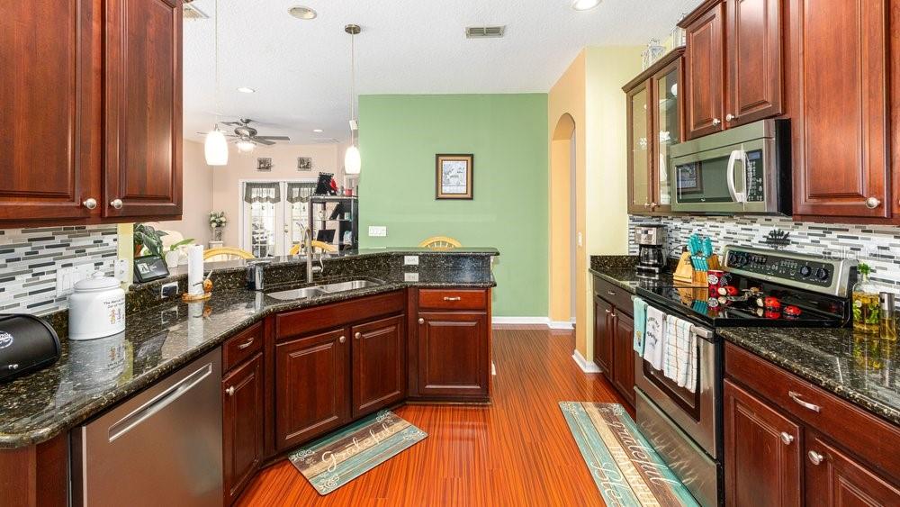 WINDSONG AT LEESBURG - Residential