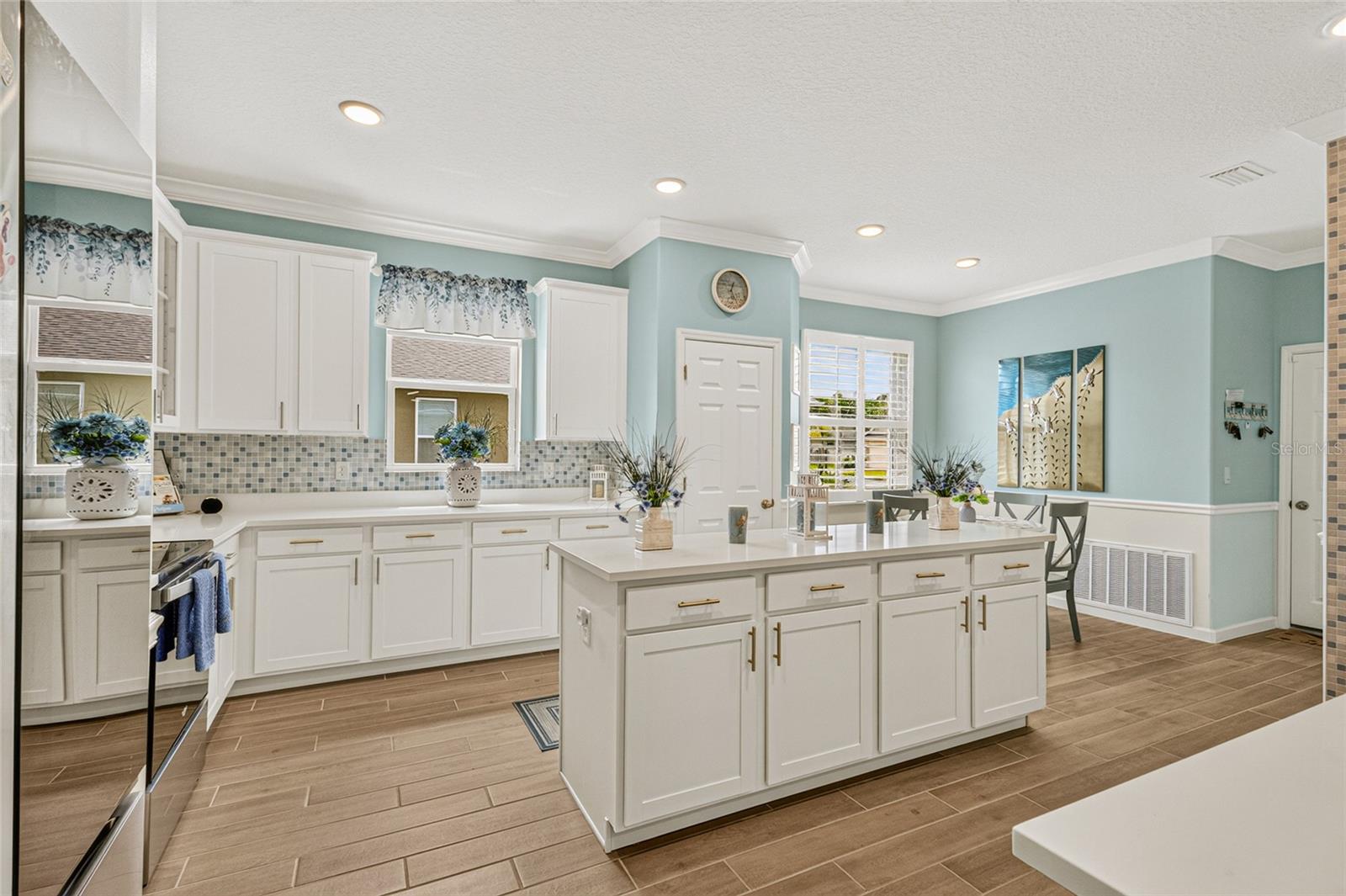 CRYSTAL BAY PH THREE - Residential Lease