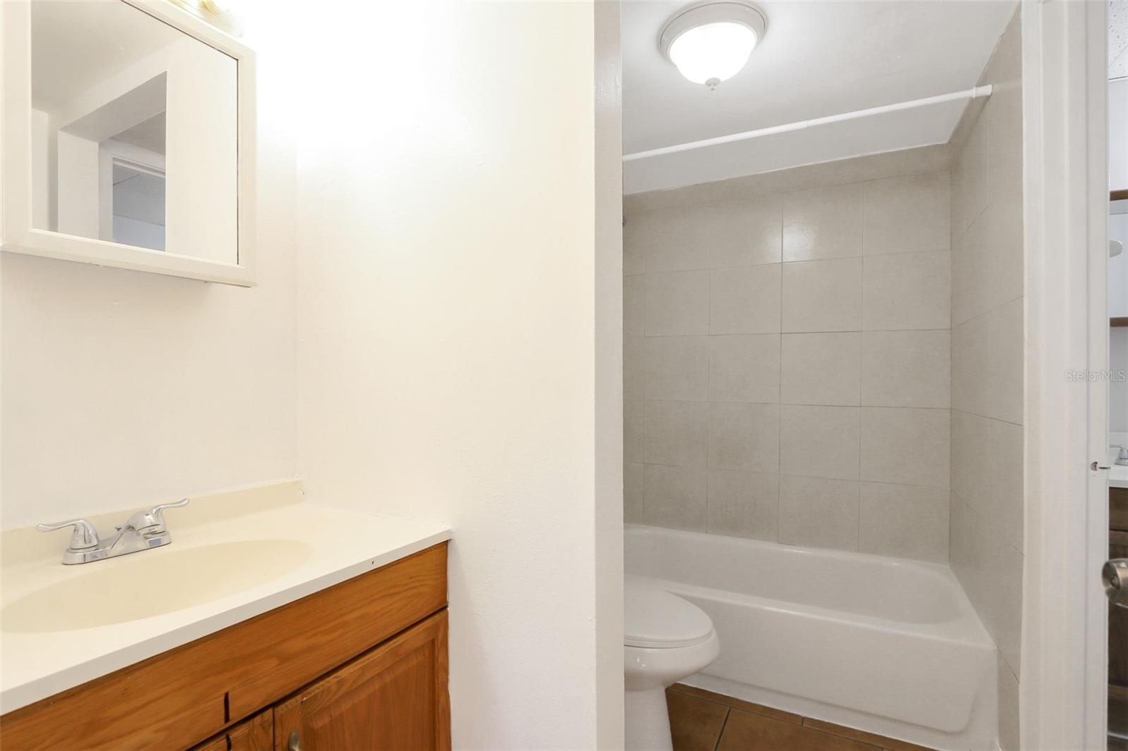 COMMODORE PLACE CONDO - Residential