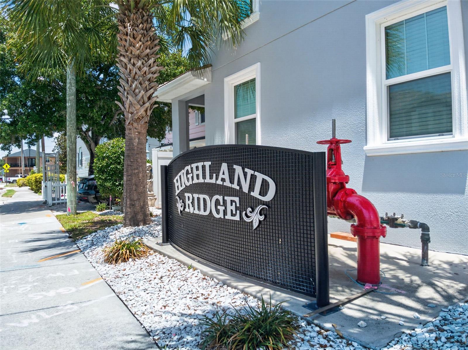 HIGHLAND RIDGE TWNHMS - Residential