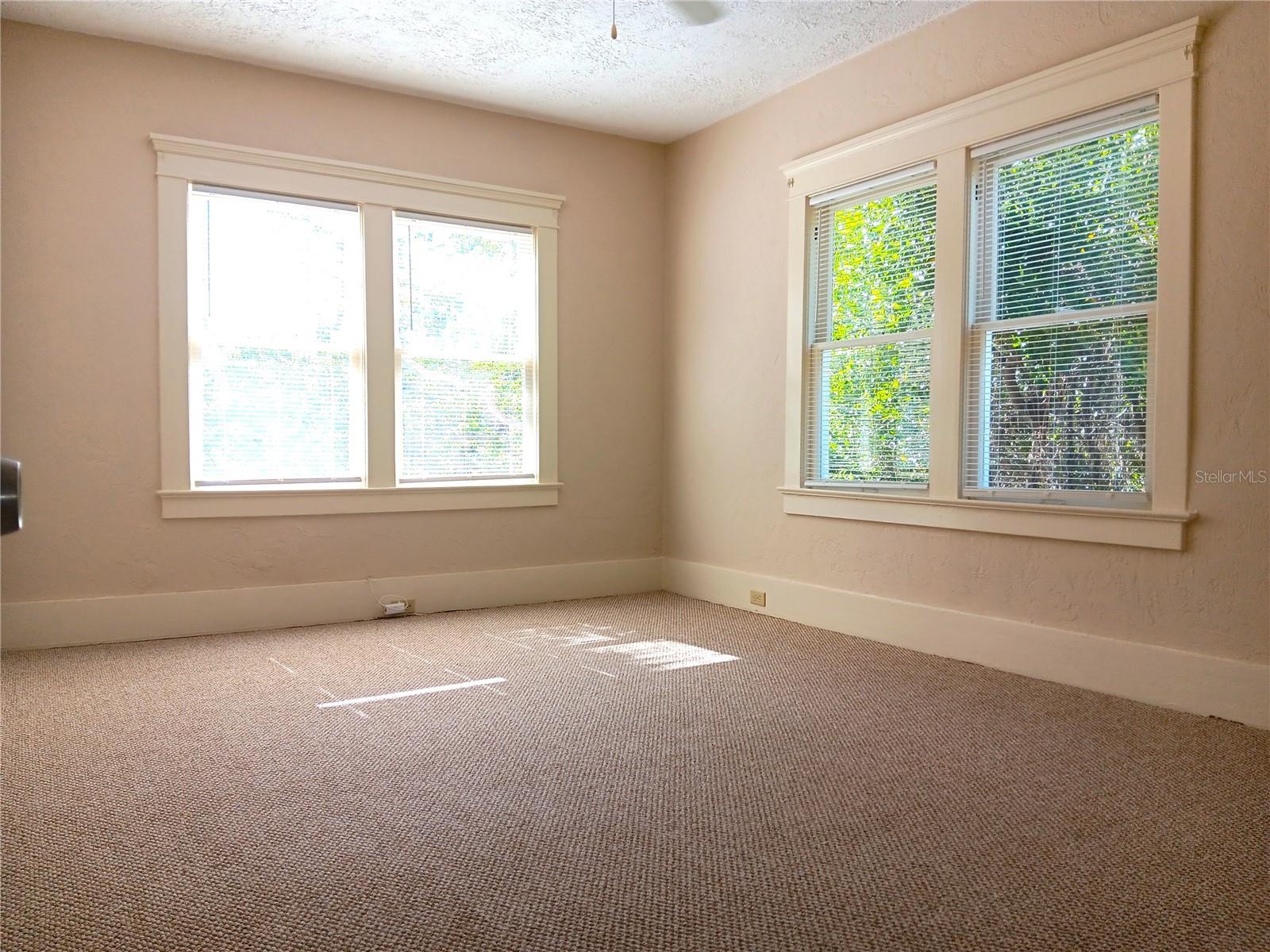 GRAND VIEW PARK REV - Residential Lease