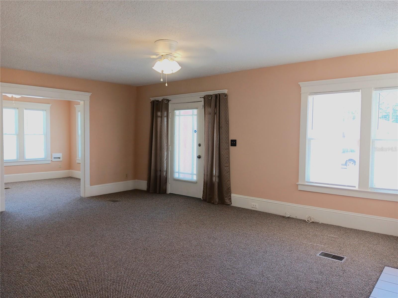 GRAND VIEW PARK REV - Residential Lease