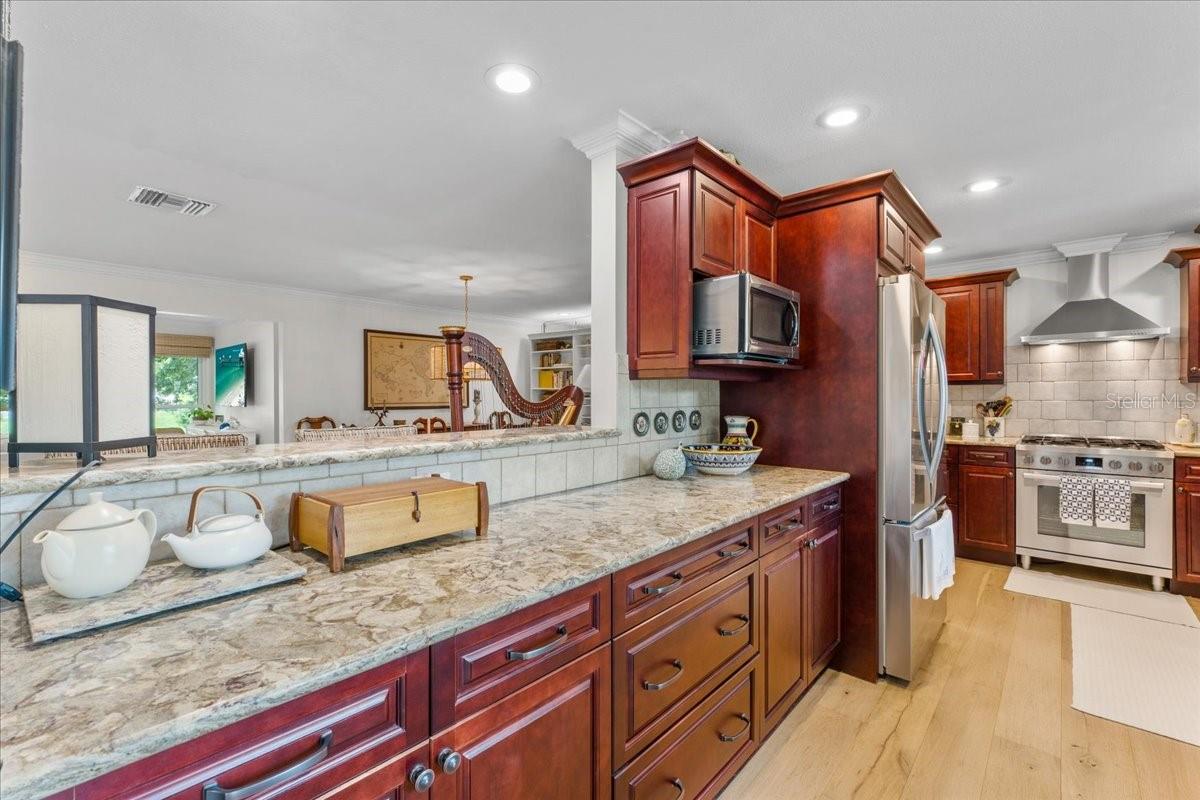 CANTERBURY CHASE - Residential