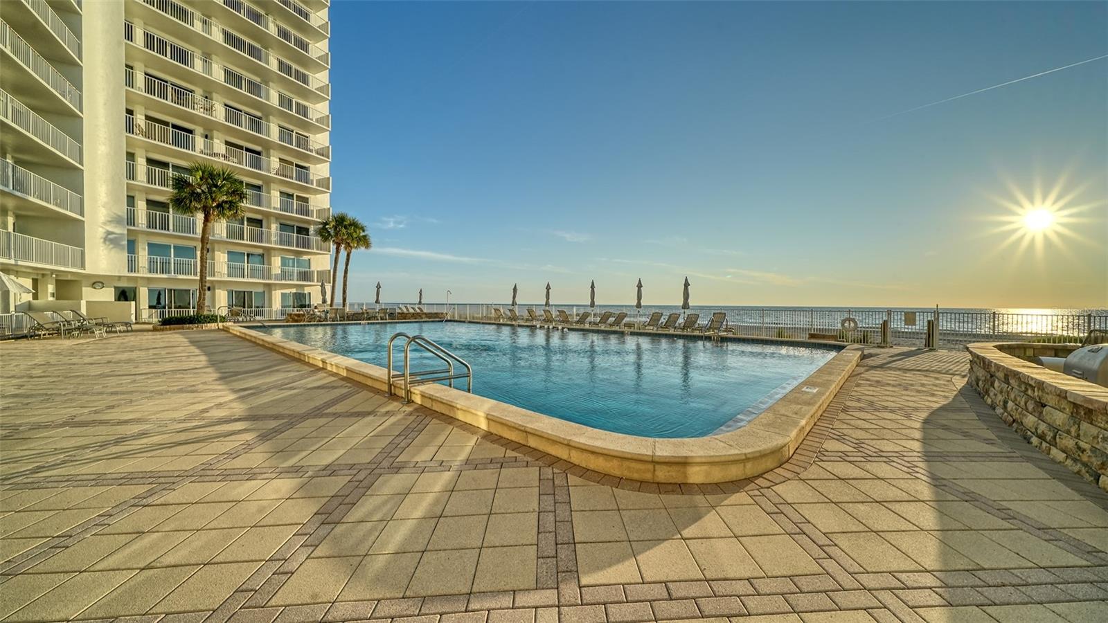 ISLANDER CLUB OF LONGBOAT - Residential