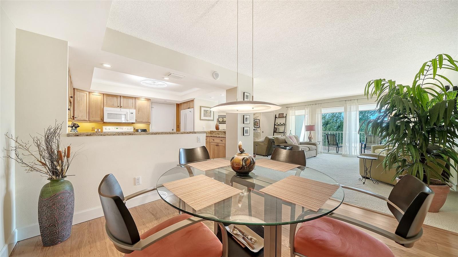 ISLANDER CLUB OF LONGBOAT - Residential