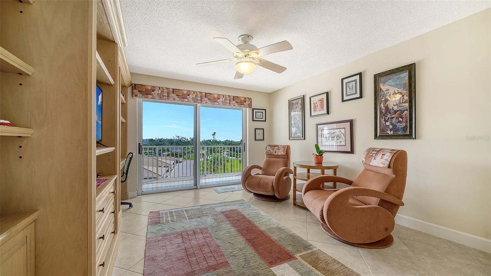 ISLANDER CLUB OF LONGBOAT - Residential