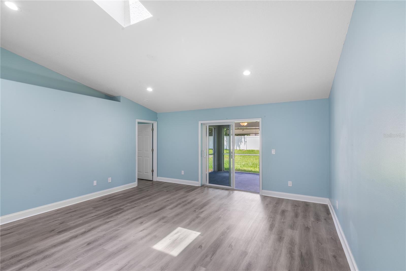 LAKEVIEW - Residential