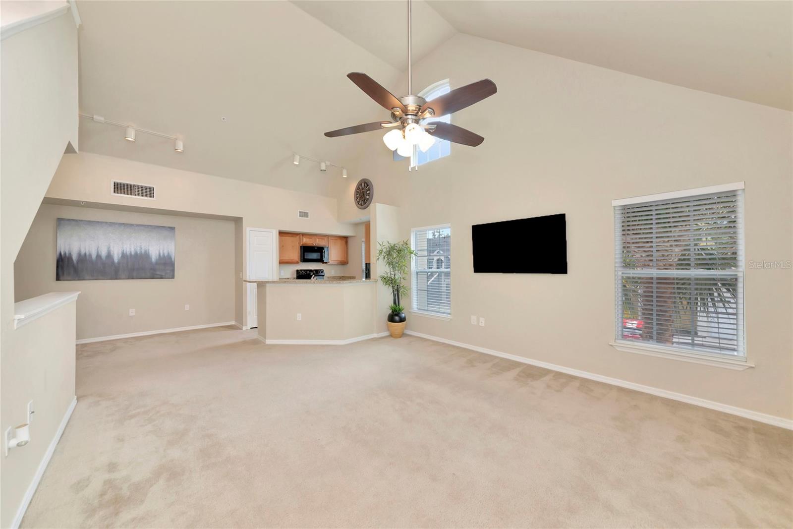 ADMIRALS WALK - Residential