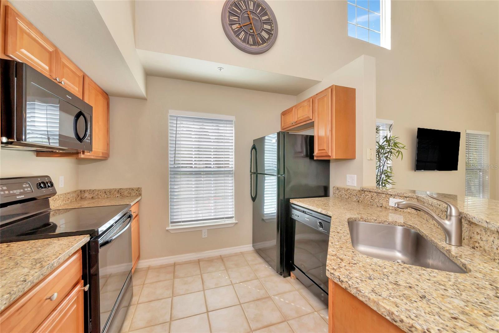 ADMIRALS WALK - Residential