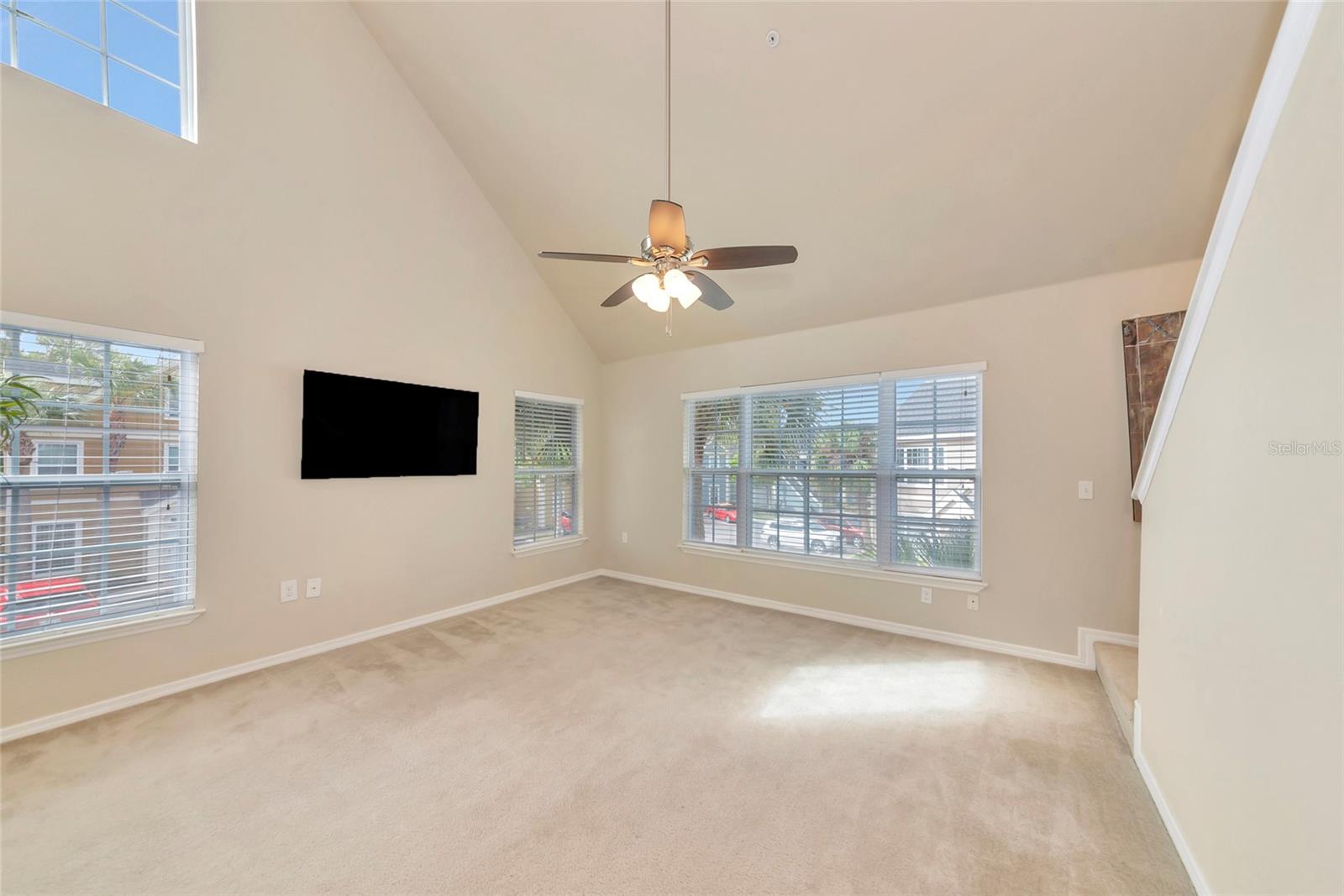 ADMIRALS WALK - Residential