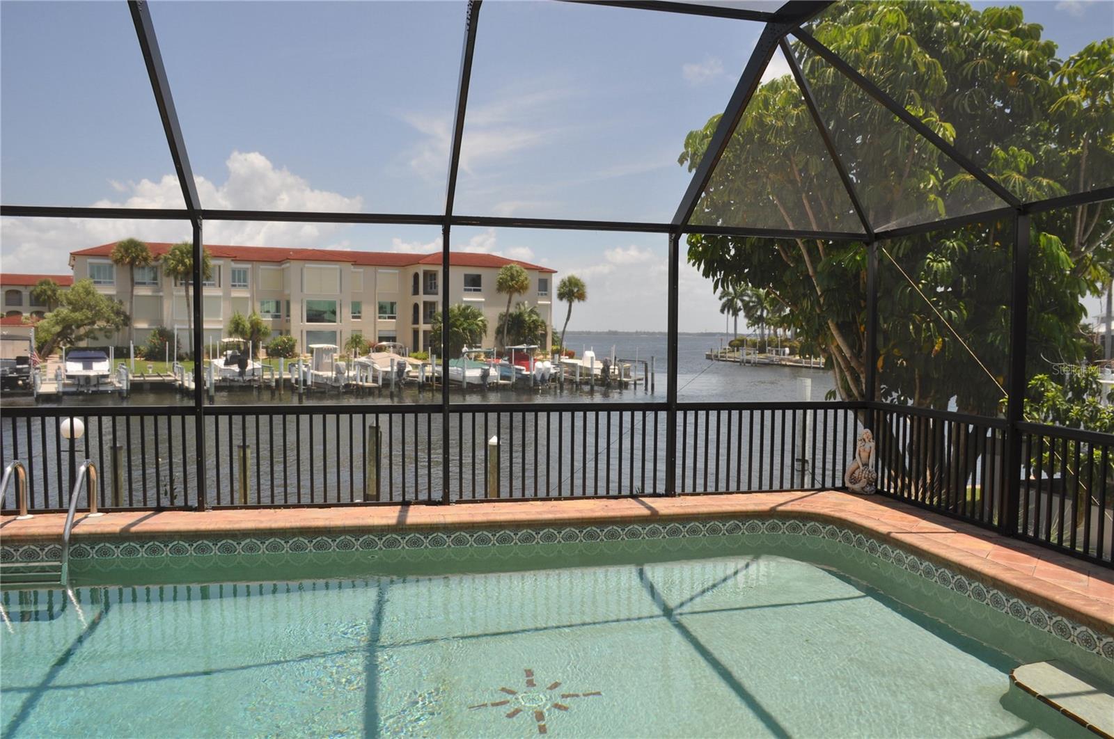 PUNTA GORDA ISLES SEC 4 - Residential