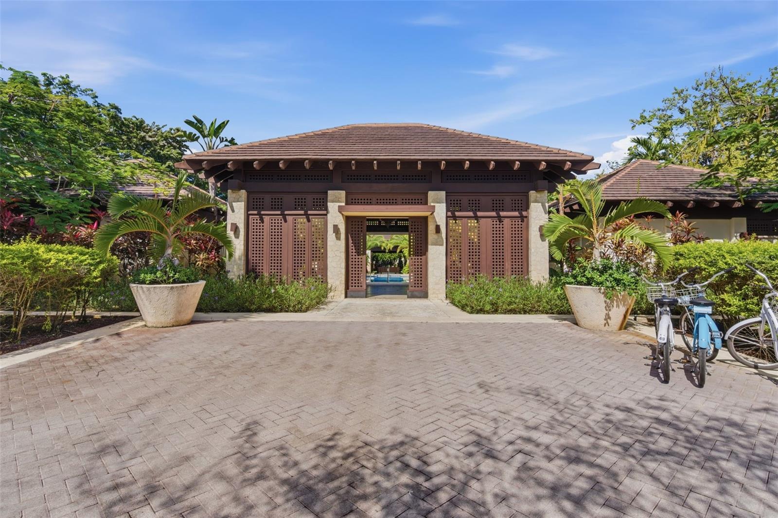 LAS VERANDAS BAHIA BEACH - Residential