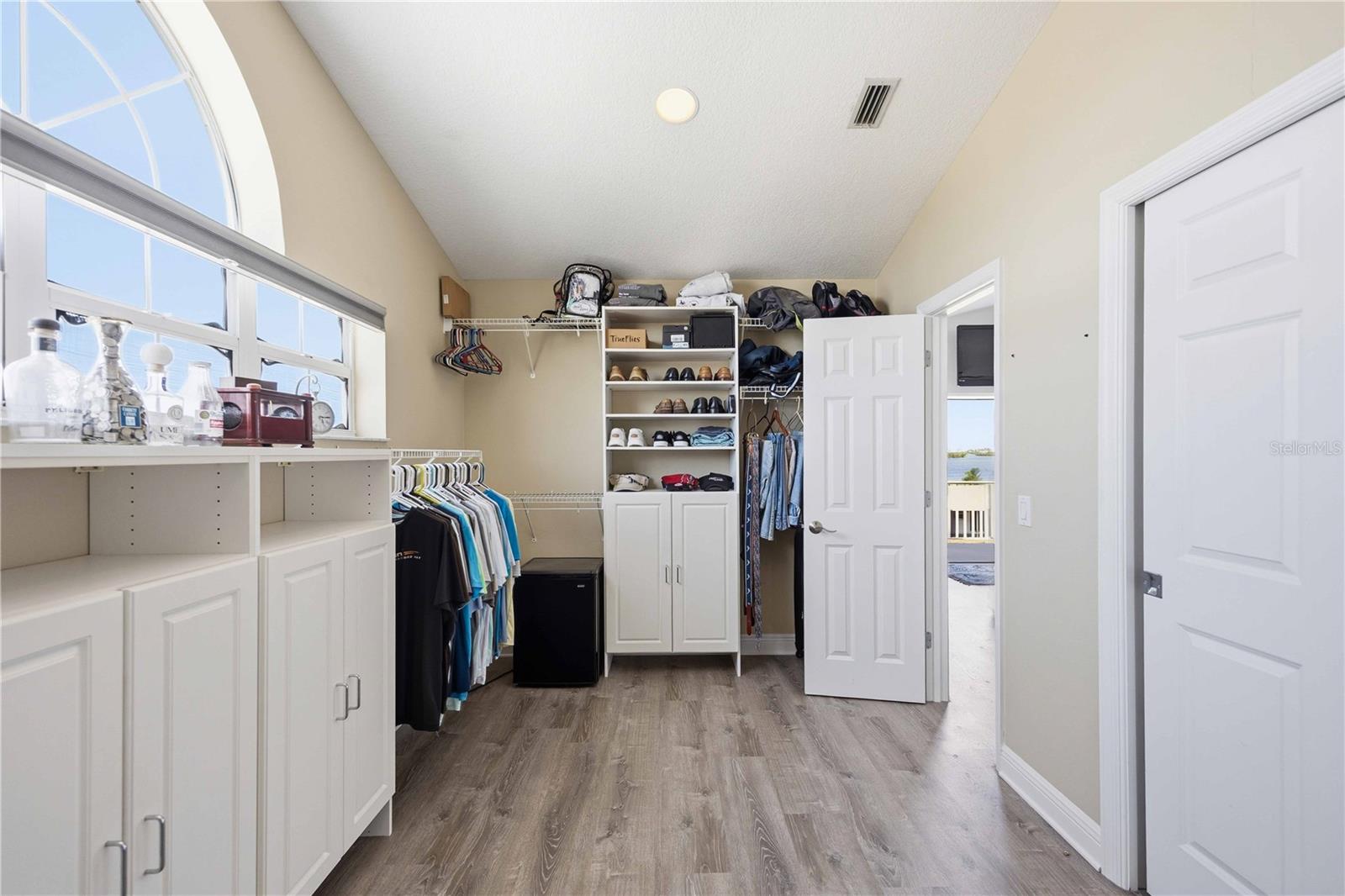 PALM POINT - Residential