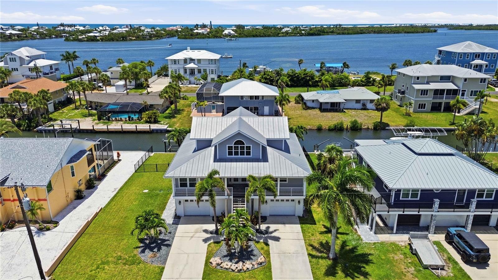 PALM POINT - Residential