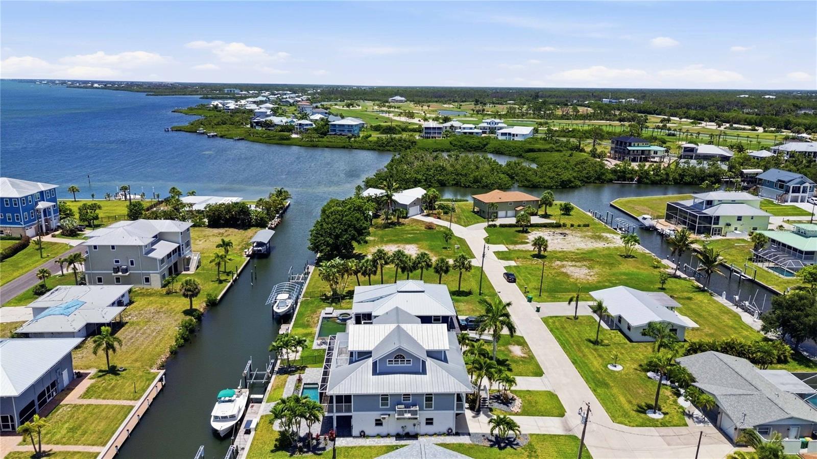 PALM POINT - Residential