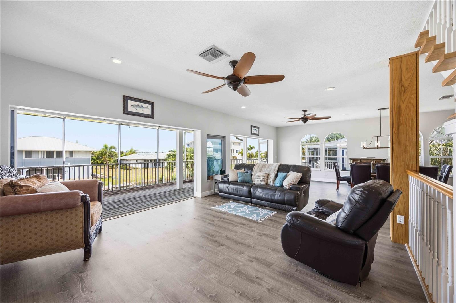 PALM POINT - Residential