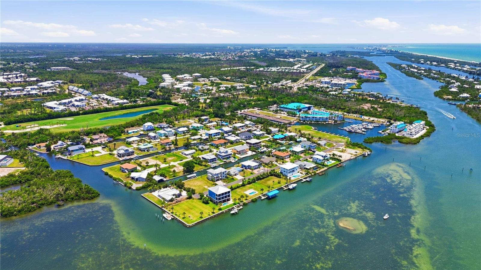 PALM POINT - Residential