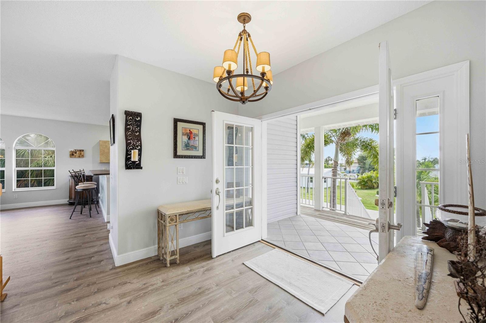 PALM POINT - Residential