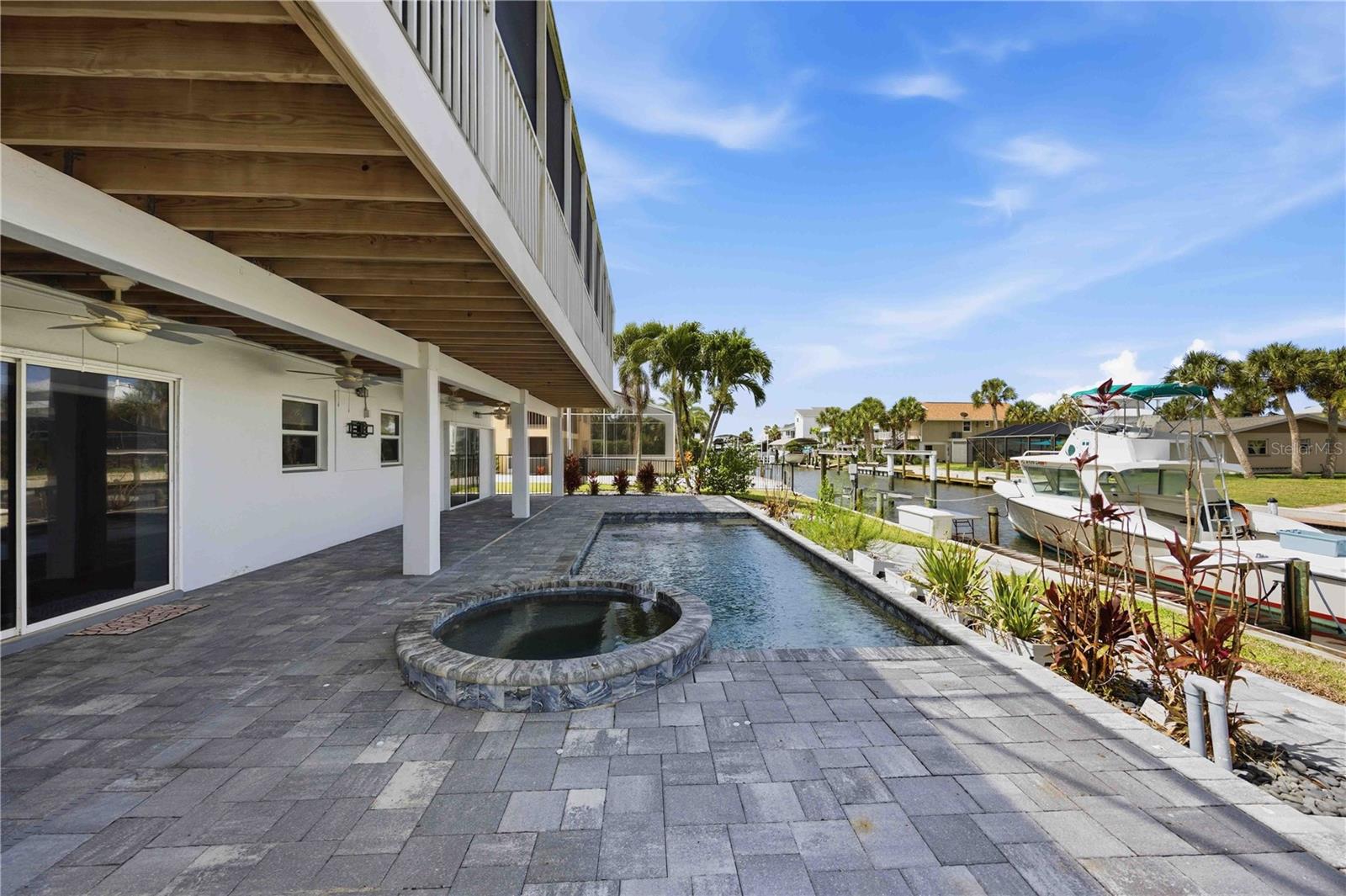 PALM POINT - Residential